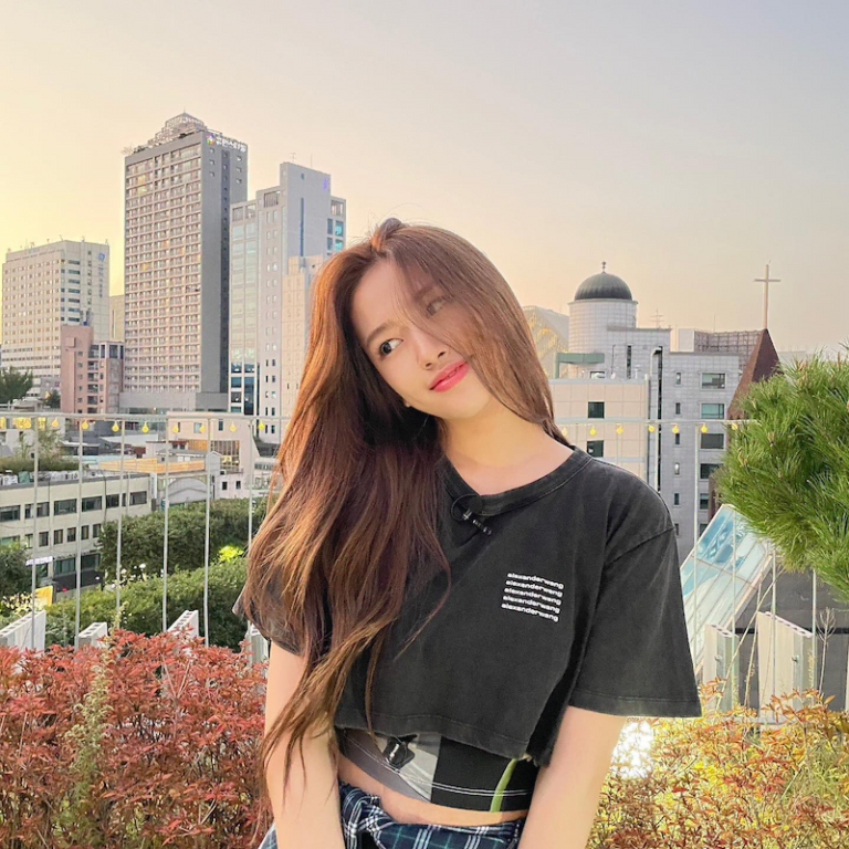 안유진 건강한 몸매 유지 비결과 현실적인 다이어트 루틴